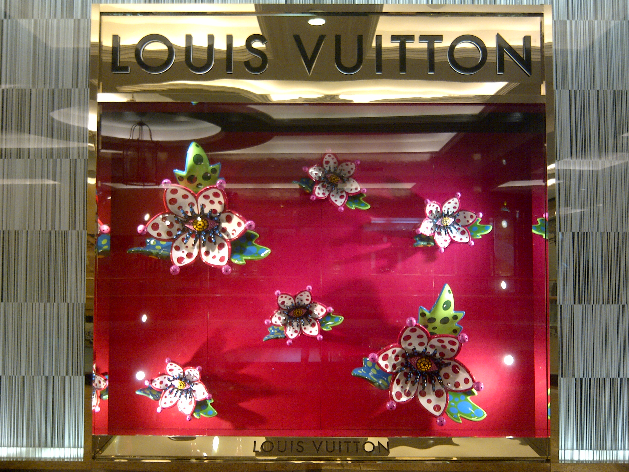 YAYOI KUSAMA & LOUIS VUITTON · STYLE IS NECESSITY