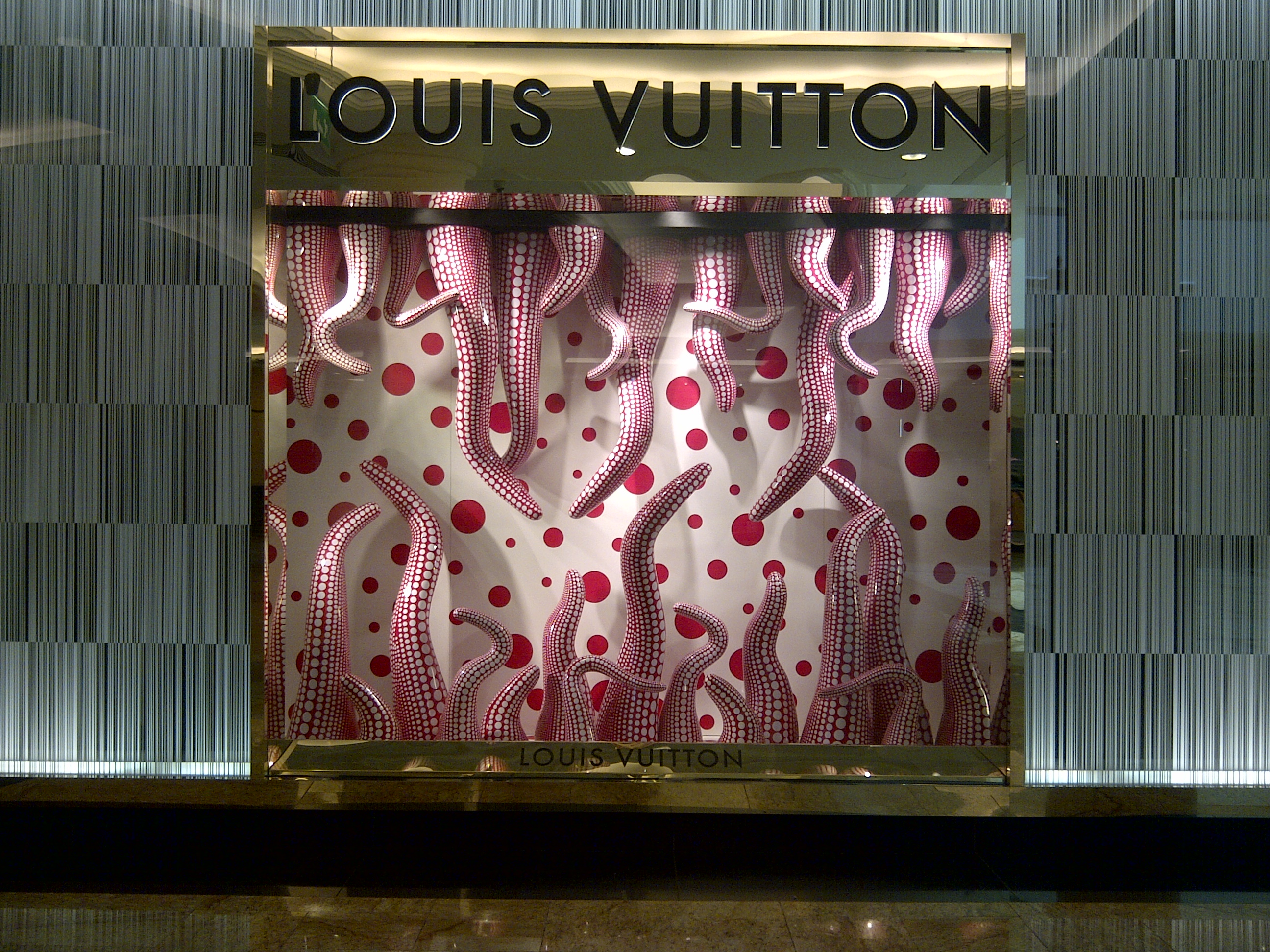 Yayoi Kusama Window Display, Louis Vuitton