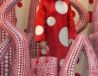 YAYOI KUSAMA & LOUIS VUITTON